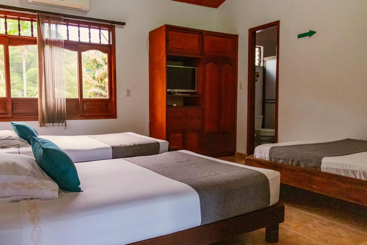 Hotel Casa Baquero El Cairo  Zewnętrze zdjęcie